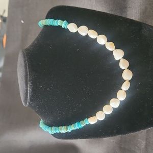 GORGEOUS CULTURED PEARLS AND TURQUOISE BEADS NECKLACE. 17.5 LONG WITH 2.5 EXTEND